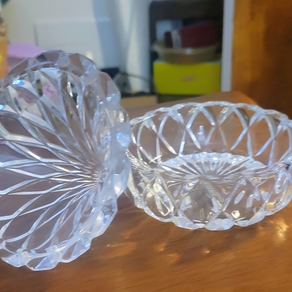 Hershey's Kiss Glass Covered Crystal Bowl Hershey Kisses Included - Picture 5 of 12